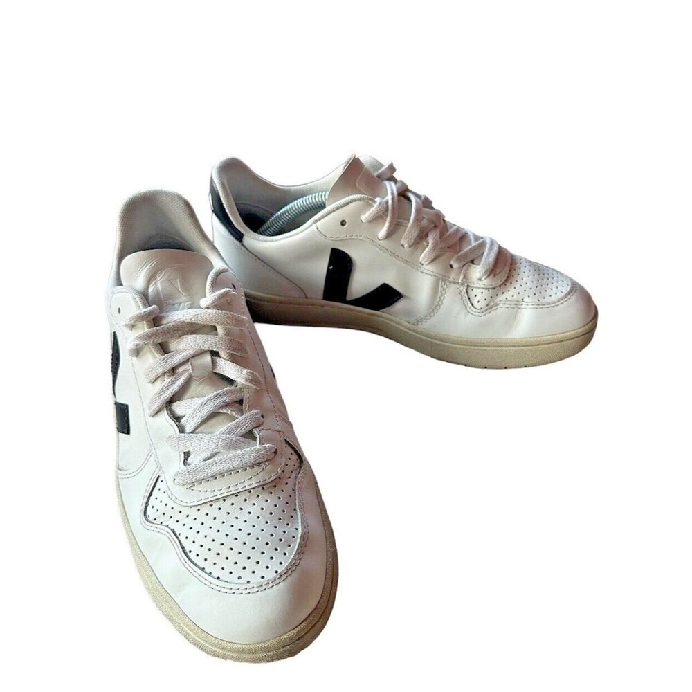 Veja V-10 Womens 8 39 Trainers Sneakers Casual Tennis Shoes White & Black